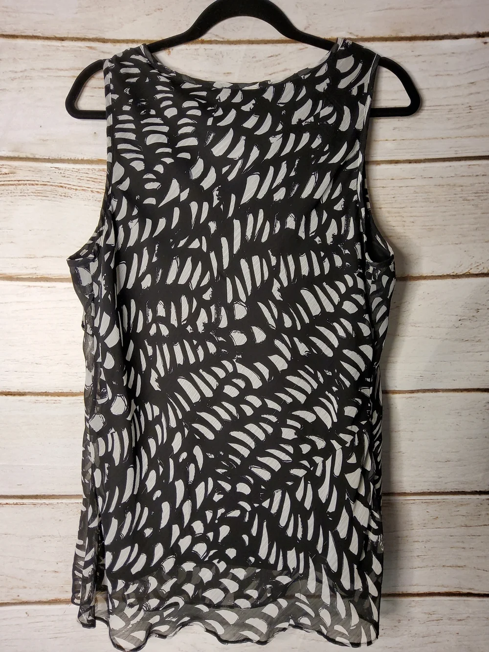 Dress Barn Black & White Printed Sleeveless Women's Camisole - Picture 3 of 6